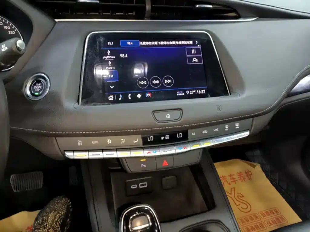 2020 Cadillac XT4 Facelift 28T Two-Wheel Drive Technical Edition — миниатюра 13