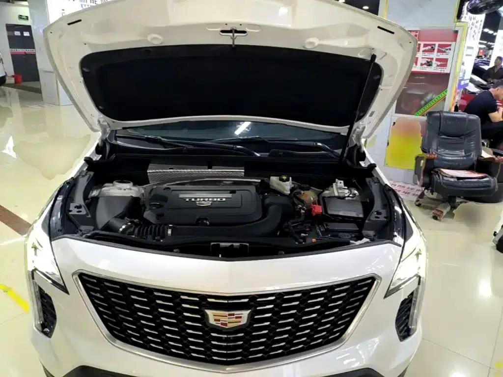 2020 Cadillac XT4 Facelift 28T Two-Wheel Drive Technical Edition — миниатюра 20