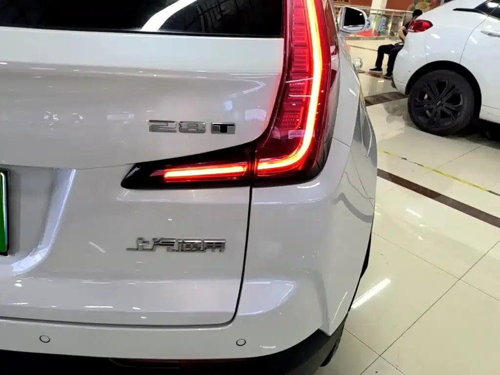 2020 Cadillac XT4 Facelift 28T Two-Wheel Drive Technical Edition — миниатюра 8