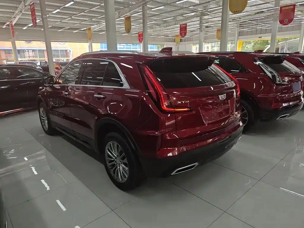 2024 Cadillac XT4 28T Two-Wheel Drive Luxury — миниатюра 5