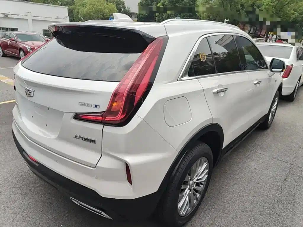 2024 Cadillac XT4 28T Two-Wheel Drive Luxury — миниатюра 7