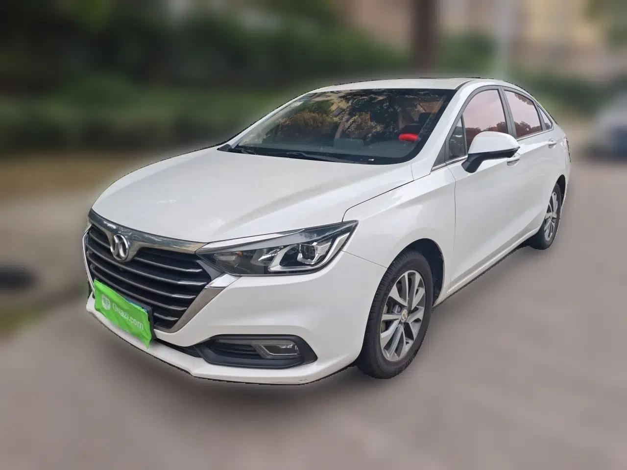 BAIC Senova D50 2018 1.5L Manual Prestige Intelligent Drive Edition — миниатюра 1