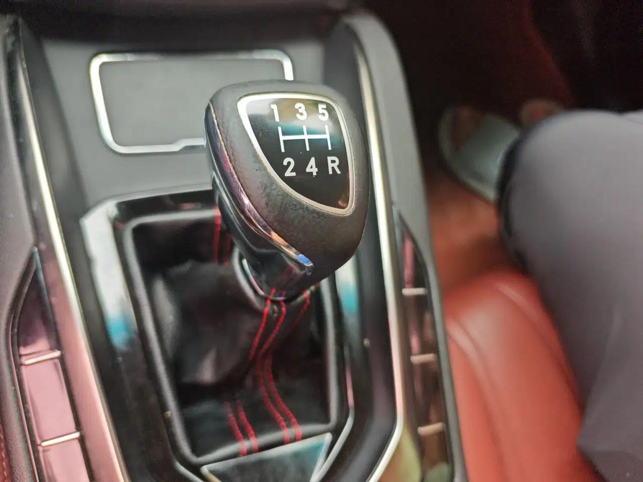 BAIC Senova D50 2018 1.5L Manual Prestige Intelligent Drive Edition — миниатюра 14