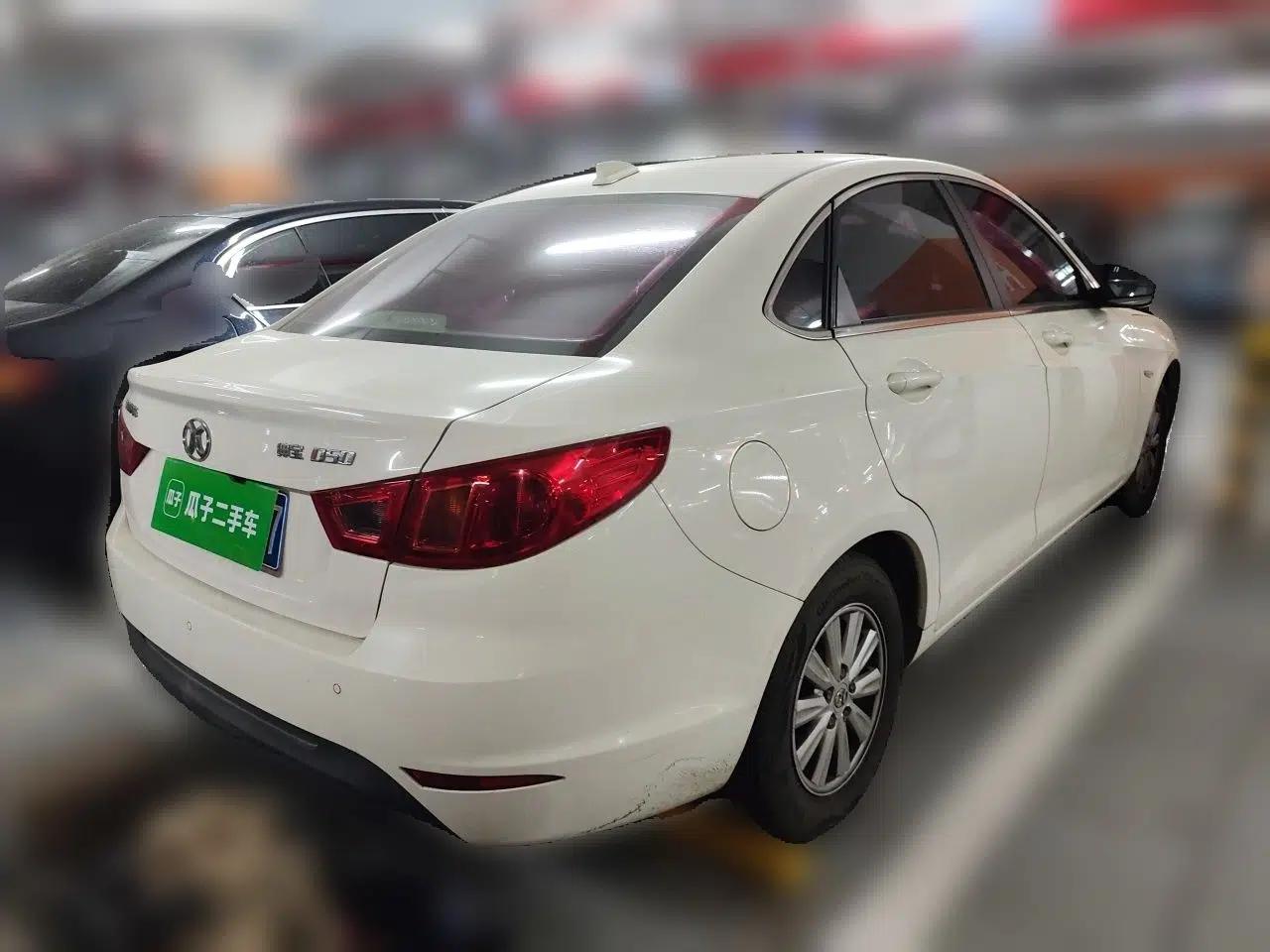 BAIC Senova D50 2014 1.5L CVT Standard Edition — миниатюра 6