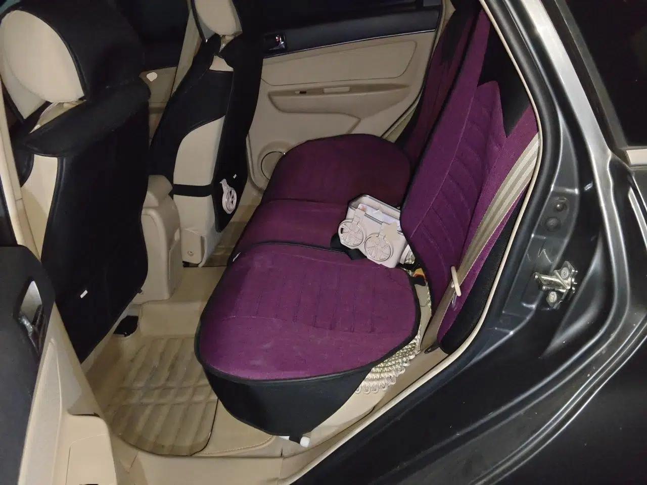 BAIC E Series 2012 Hatchback 1.5L Automatic Leshang Version — миниатюра 17
