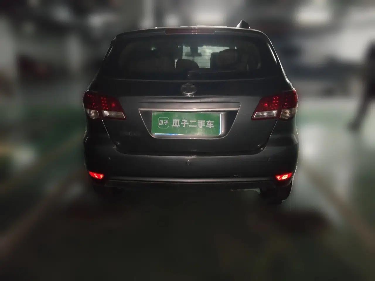 BAIC E Series 2012 Hatchback 1.5L Automatic Leshang Version — миниатюра 5
