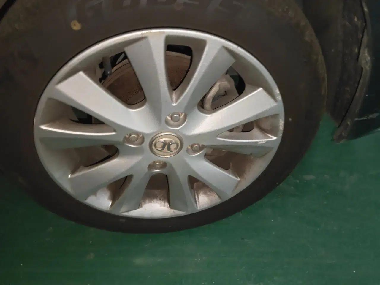 BAIC E Series 2012 Hatchback 1.5L Automatic Leshang Version — миниатюра 8