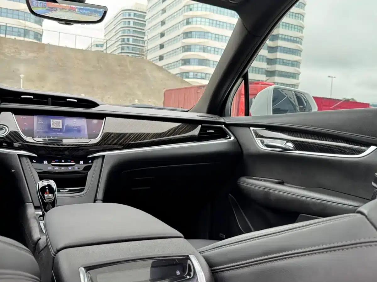 2020 Cadillac XT6 28T Six-Seat AWD Luxury — миниатюра 14