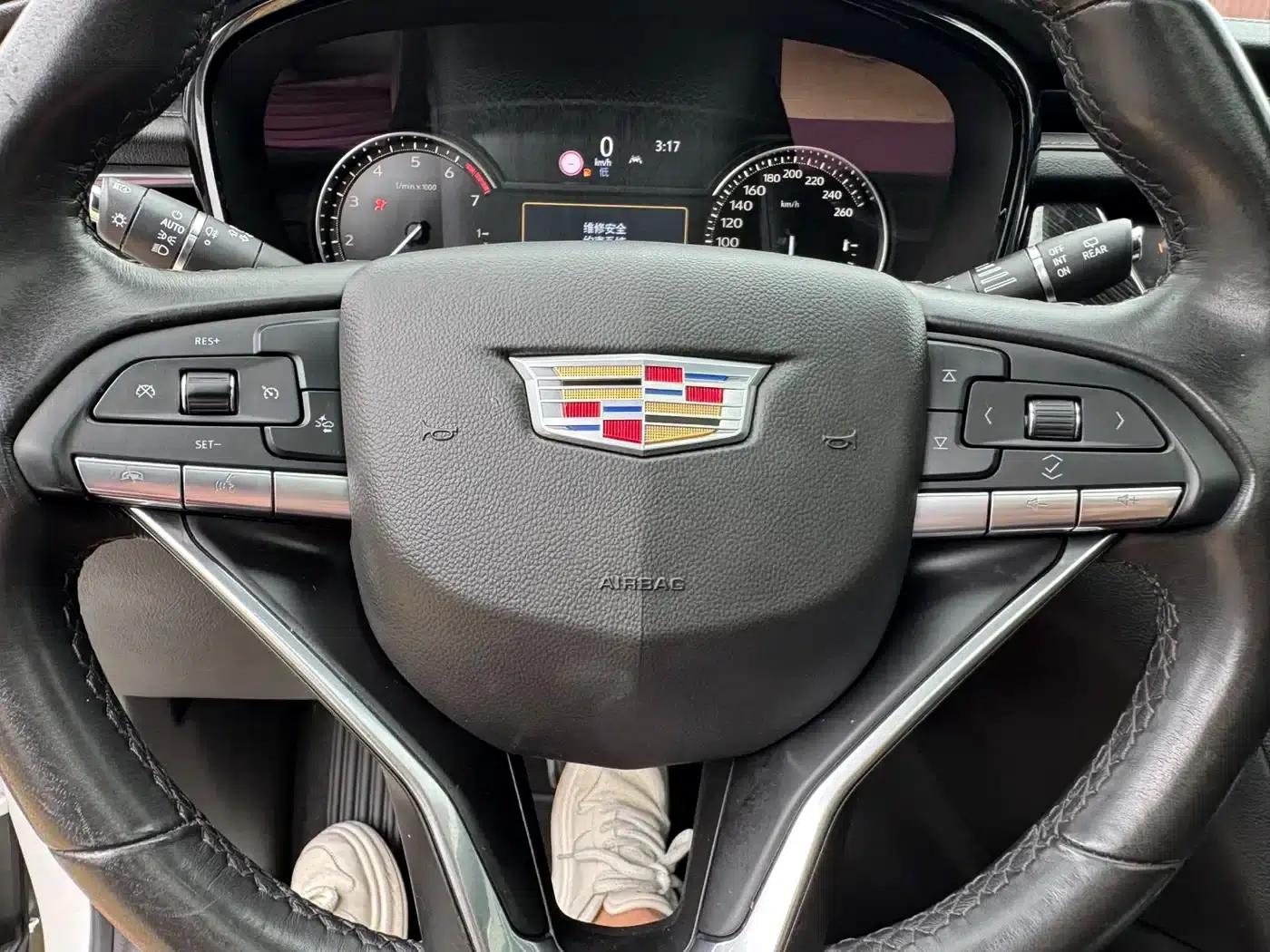2020 Cadillac XT6 28T Six-Seat AWD Luxury — миниатюра 15
