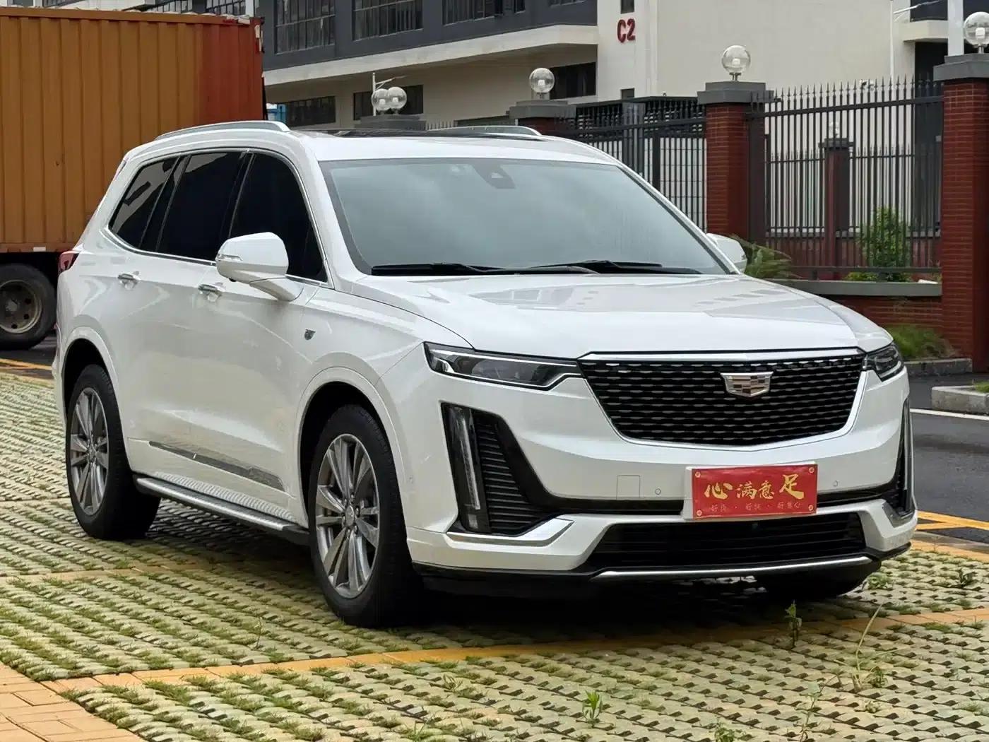 2020 Cadillac XT6 28T Six-Seat AWD Luxury — миниатюра 3