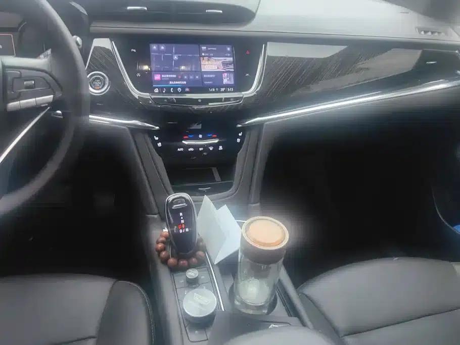 Cadillac XT6 2021 28T 7-Seat AWD Luxury — миниатюра 16