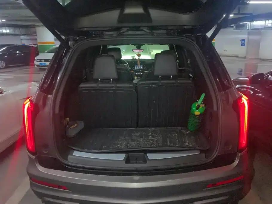 Cadillac XT6 2021 28T Six-Seat AWD Luxury — миниатюра 4