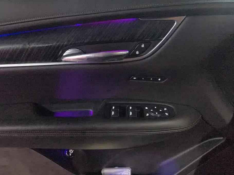 Cadillac XT6 2021 28T Six-Seat AWD Luxury — миниатюра 7