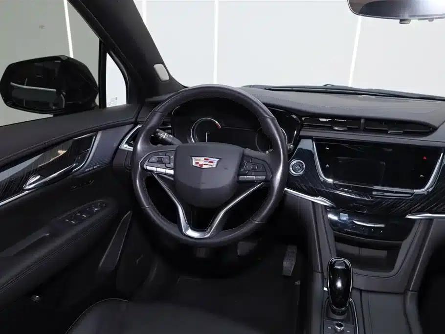 Cadillac XT6 2022 2.0T 7-seater AWD Luxury — миниатюра 26