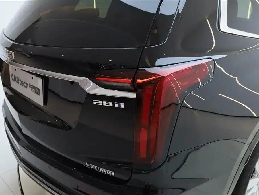 Cadillac XT6 2022 2.0T 7-seater AWD Luxury — миниатюра 10