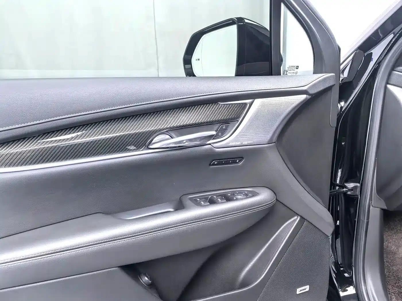 Cadillac XT6 2021 Facelift 2.0T Six-Seat AWD Premium — миниатюра 11