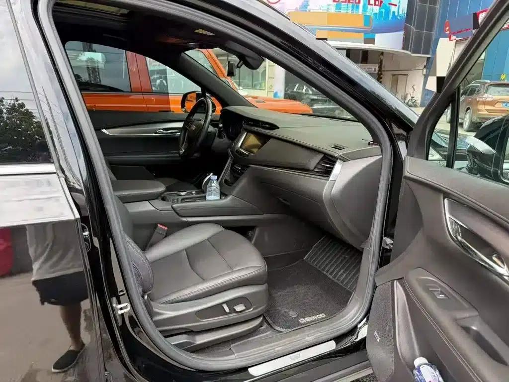 Cadillac XT6 2021 28T 7-Seat AWD Fashion Edition — миниатюра 4