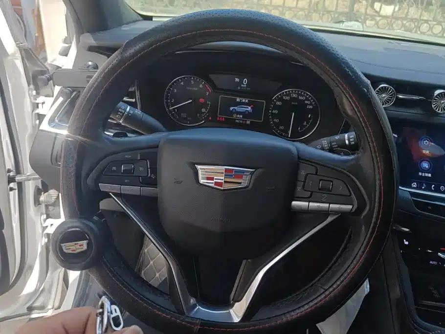 Cadillac XT6 2021 28T 7-Seat AWD Fashion Edition — миниатюра 15