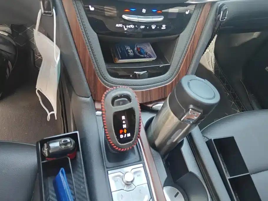 Cadillac XT6 2021 28T 7-Seat AWD Fashion Edition — миниатюра 16