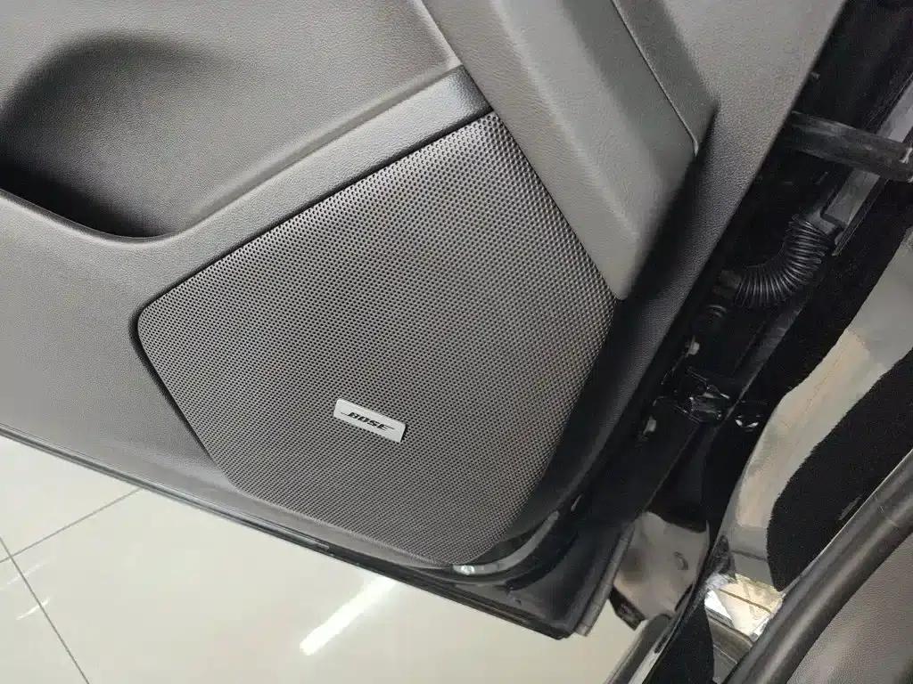 Cadillac XT6 2022 2.0T 7-seater AWD Luxury Standard Edition — миниатюра 18