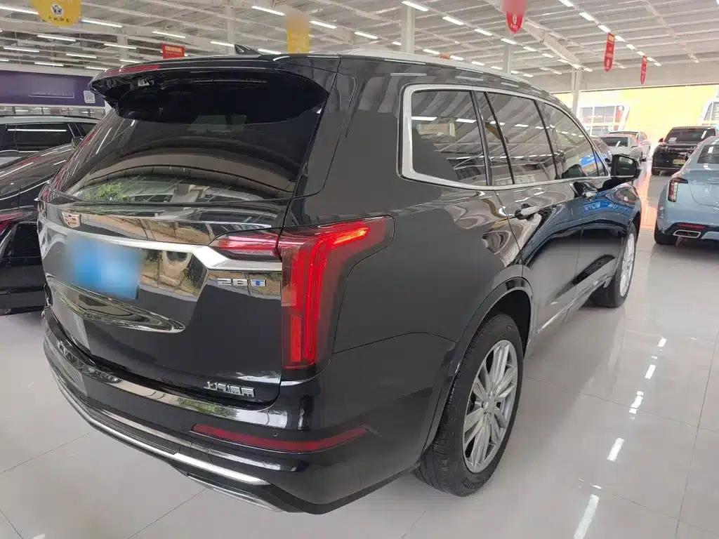 Cadillac XT6 2022 2.0T 7-seater AWD Luxury Standard Edition — миниатюра 8