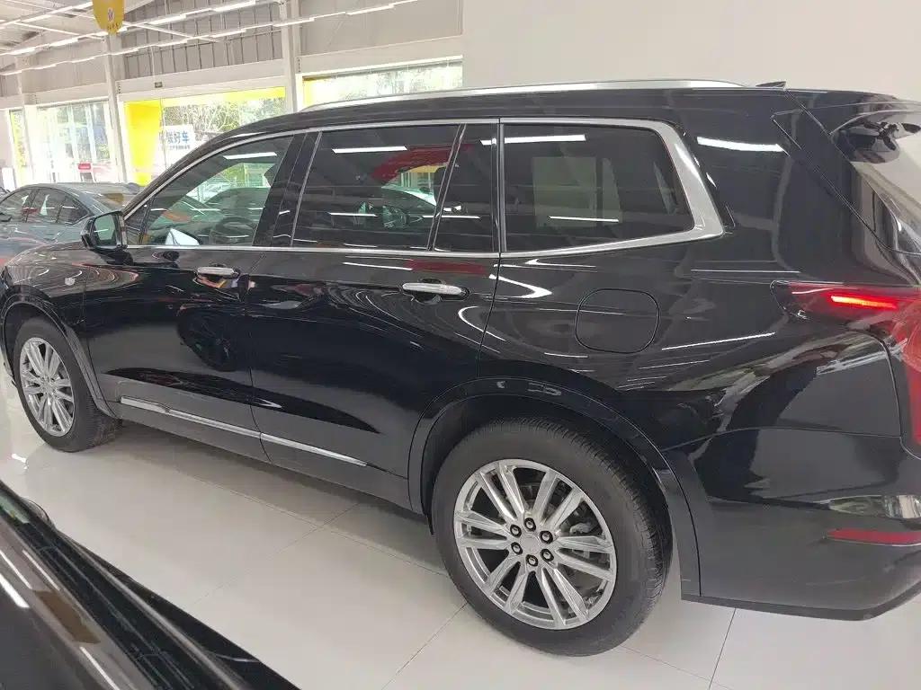 Cadillac XT6 2022 2.0T 7-seater AWD Luxury Standard Edition — миниатюра 10
