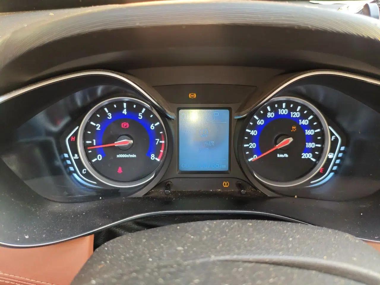 BAIC Senova X35 2016 1.5L Automatic Luxury Edition — миниатюра 11