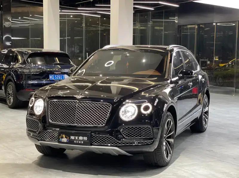 Bentayga 2019 4.0T Automatic Front-Wheel Drive 5-Seater Parallel Import — миниатюра 1