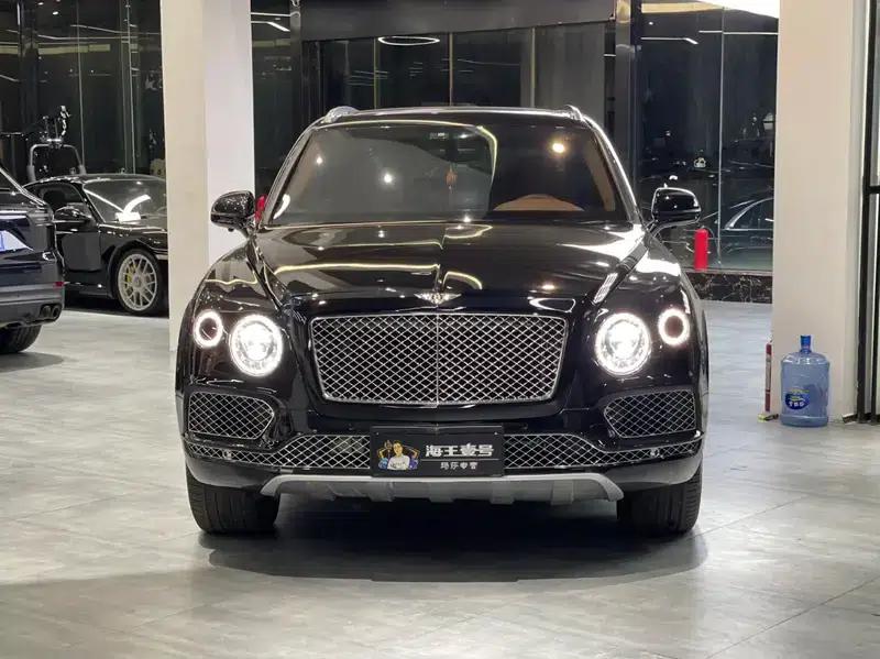 Bentayga 2019 4.0T Automatic Front-Wheel Drive 5-Seater Parallel Import — миниатюра 2