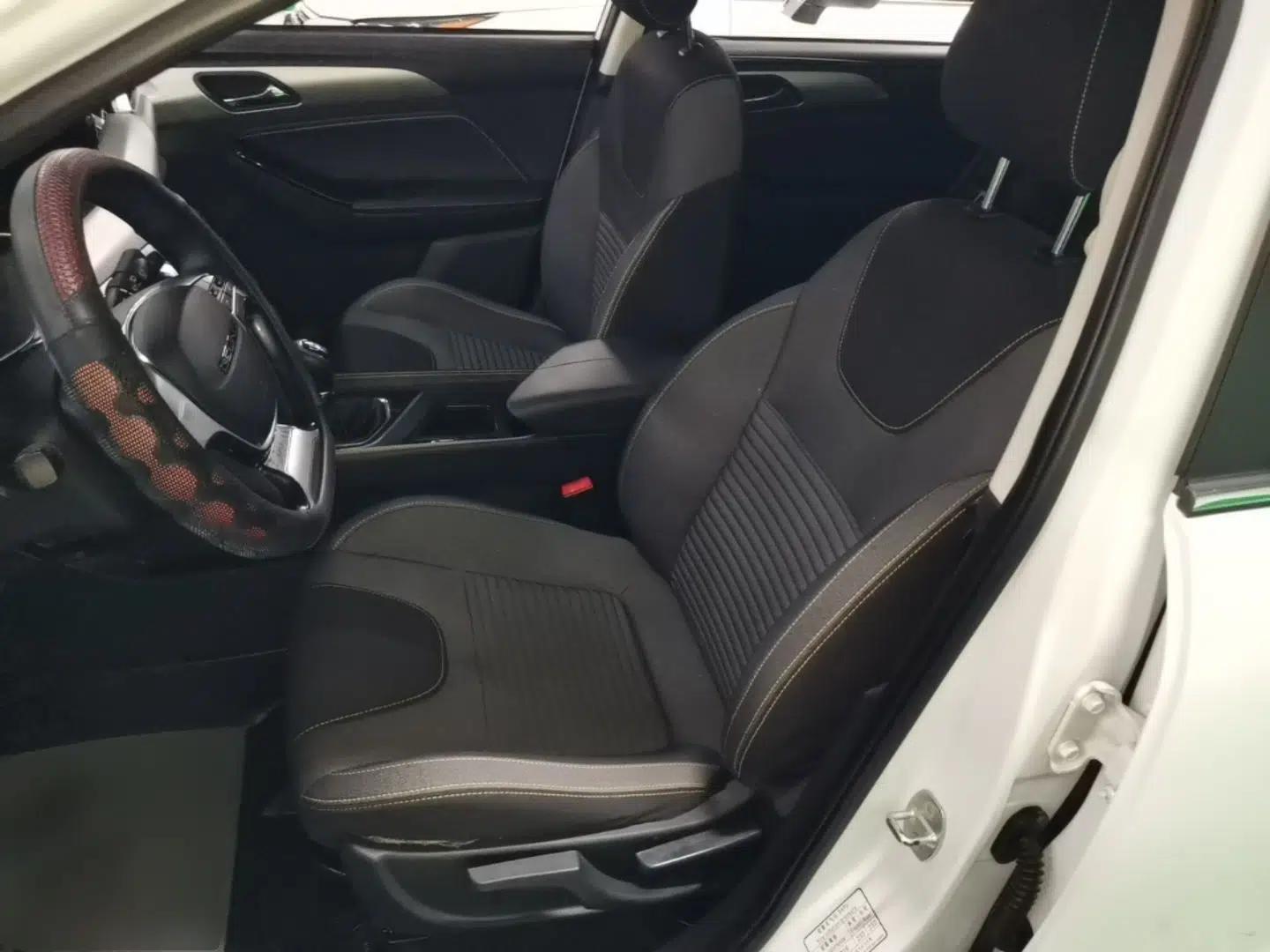 BAIC Beijing X3 2019 1.5T Manual Glory Edition — миниатюра 17