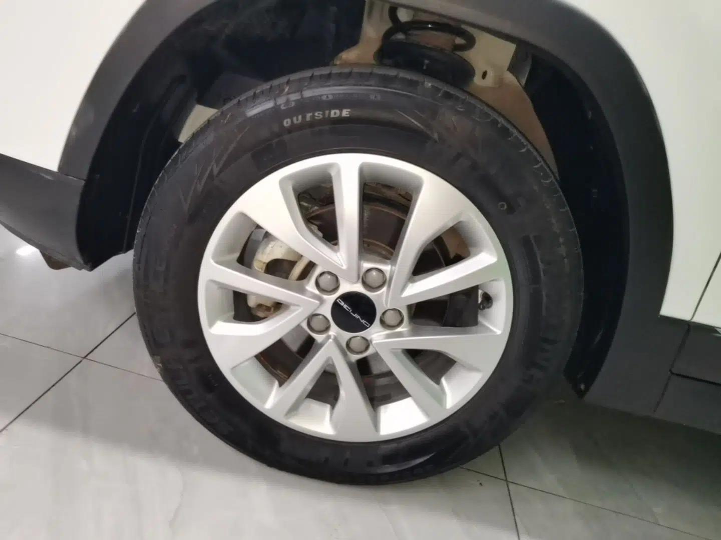 BAIC Beijing X3 2019 1.5T Manual Glory Edition — миниатюра 10