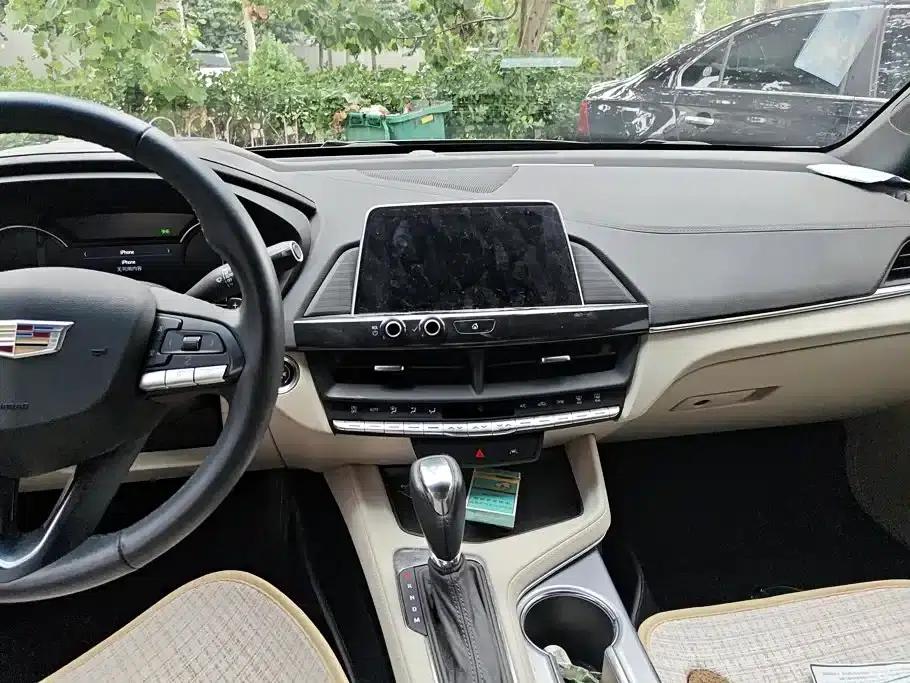 2023 Cadillac CT4 25T Luxury — миниатюра 13