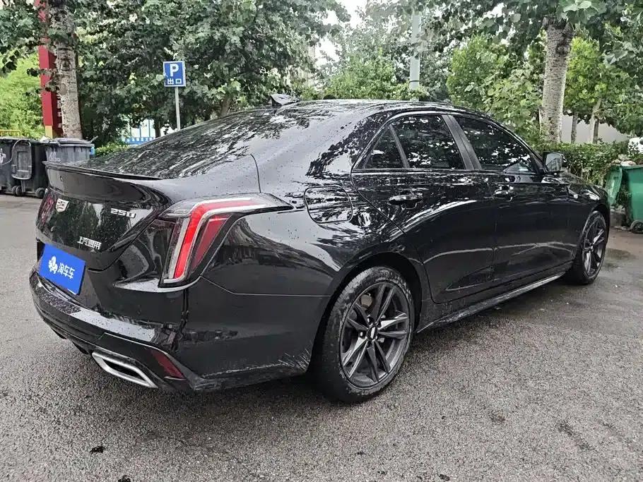 2023 Cadillac CT4 25T Luxury — миниатюра 3