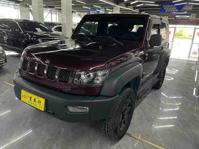 Beijing BJ40 2014 2.4L Manual Cross-Country Edition