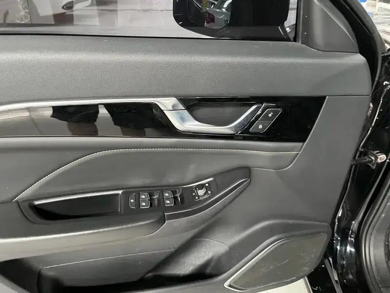 Bestune B70 2023 Model, Third Generation, 1.5T Automatic Enjoyment Edition — миниатюра 9