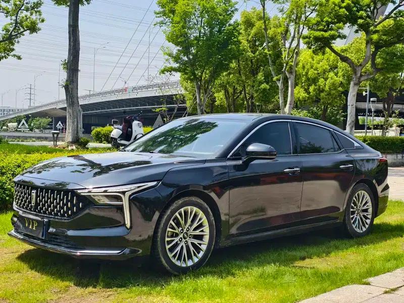 Bestune B70 2023 Third Generation 1.5T Automatic Enjoyment Edition 70th Anniversary Edition — миниатюра 1
