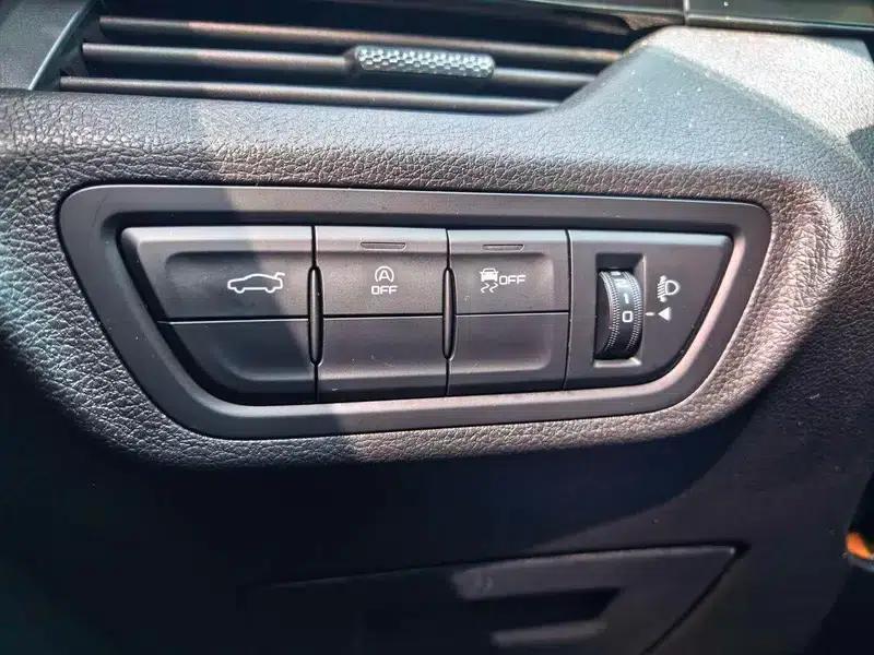 Bestune B70 2023 Model, Third Generation, 1.5T Automatic Enjoyment Edition — миниатюра 21