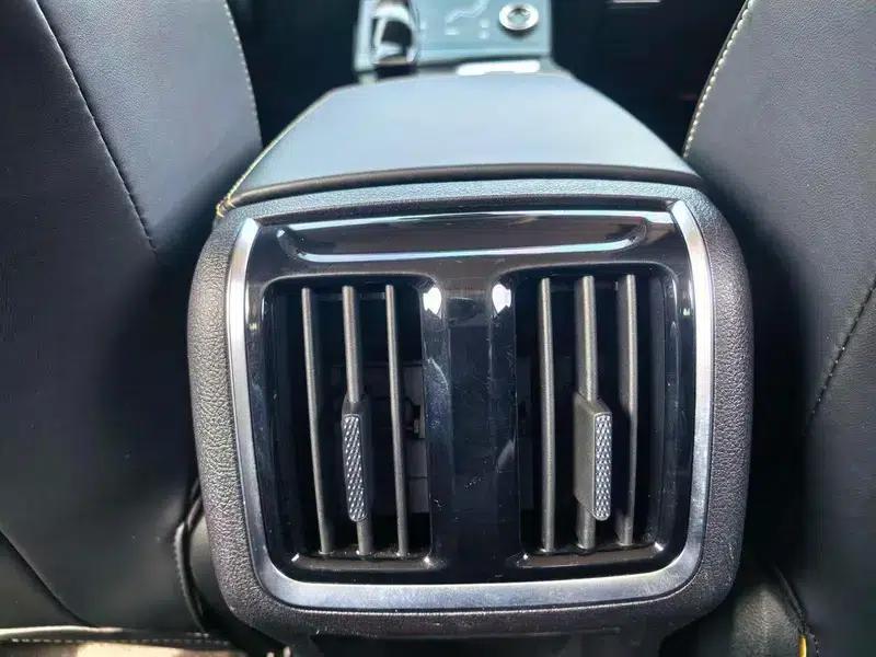 Bestune B70 2023 Model, Third Generation, 1.5T Automatic Enjoyment Edition — миниатюра 22