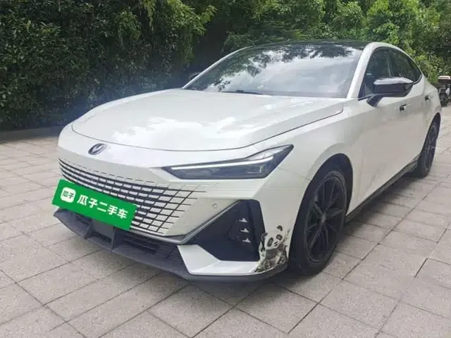 CHANGAN UNI-V 2022 1.5T Prestige Version
