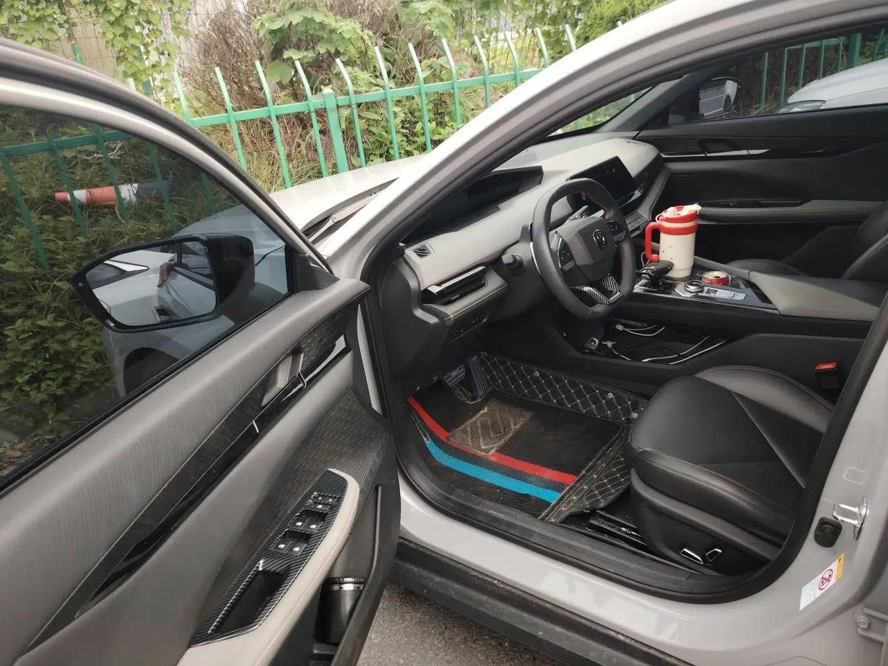 CHANGAN UNI-V 2022 1.5T Prestige Version — миниатюра 16