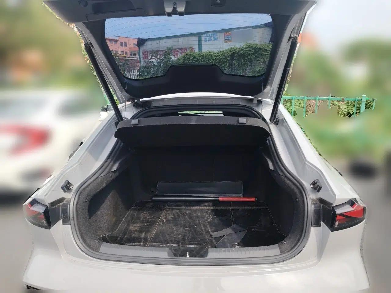 CHANGAN UNI-V 2022 1.5T Prestige Version — миниатюра 19