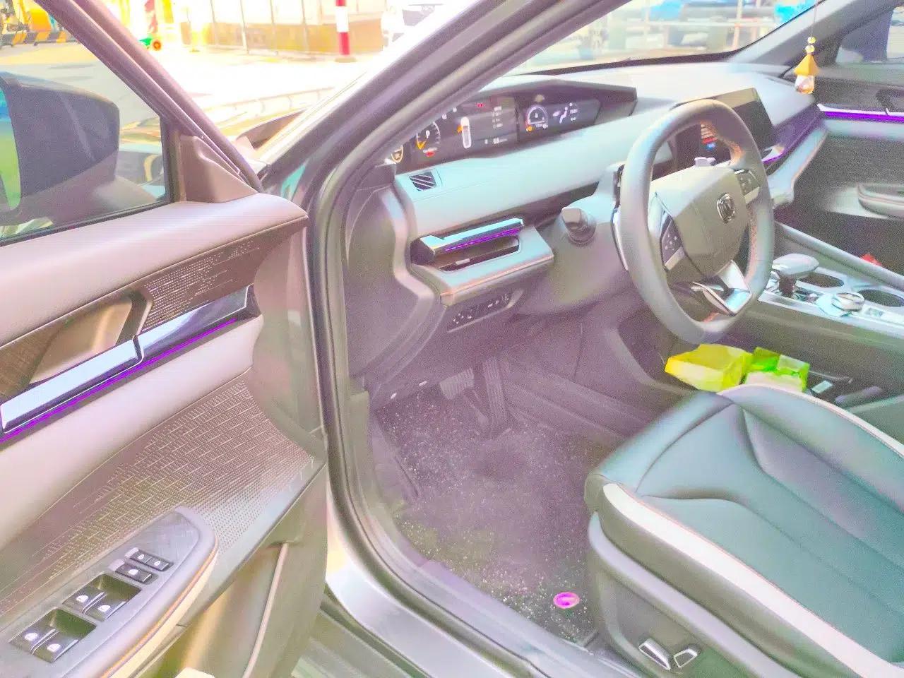 CHANGAN UNI-V 2023 1.5T Prestige Model — миниатюра 16