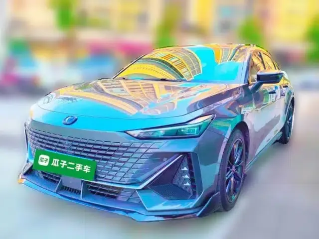 CHANGAN UNI-V 2023 1.5T Prestige Model