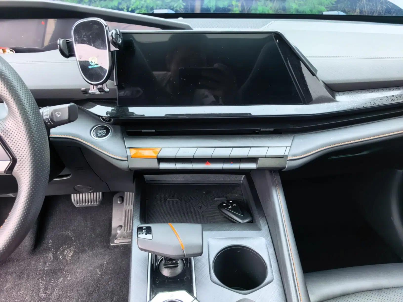 CHANGAN UNI-V 2023 1.5T Prestige Model — миниатюра 15