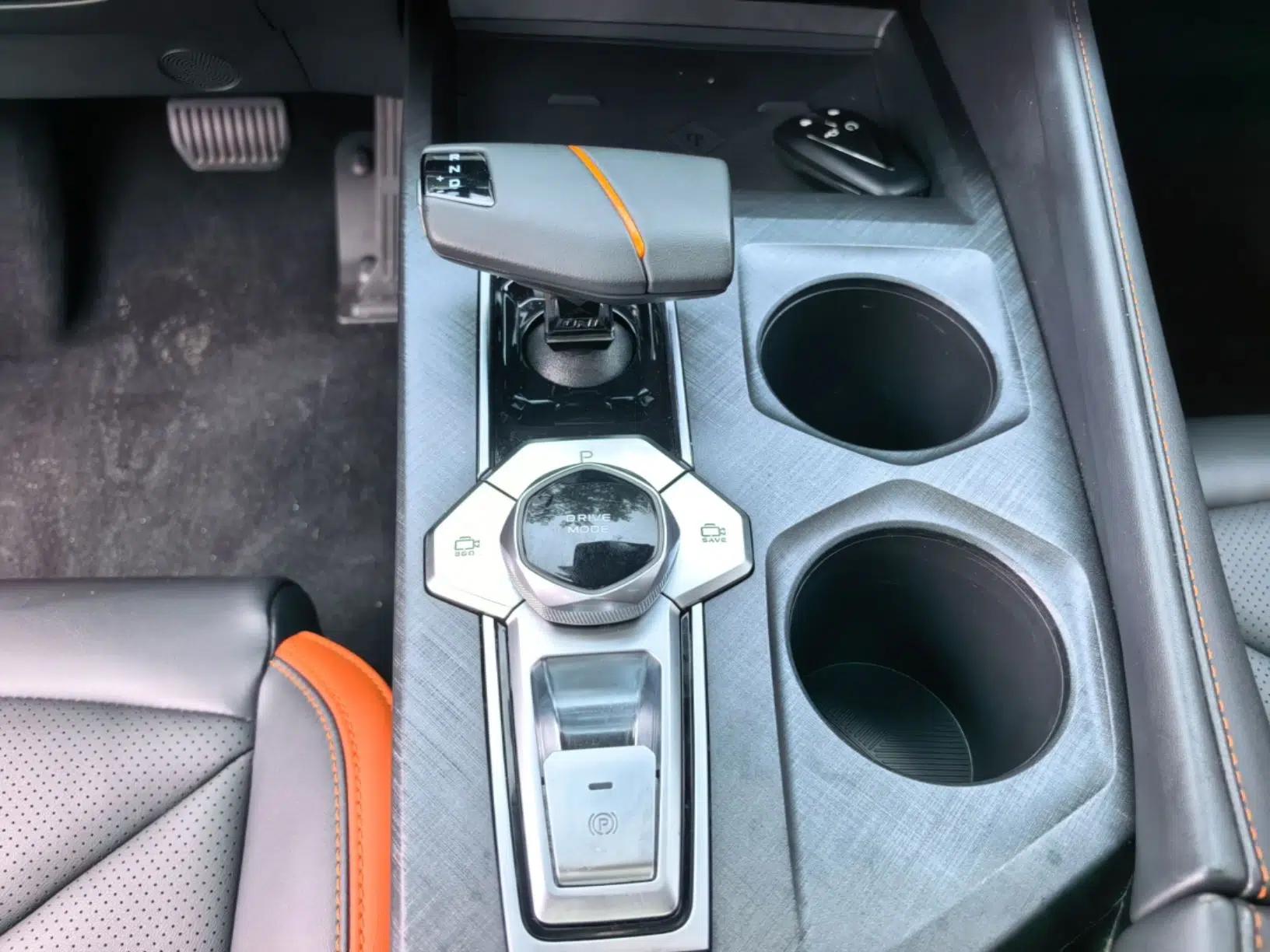 CHANGAN UNI-V 2023 1.5T Prestige Model — миниатюра 16