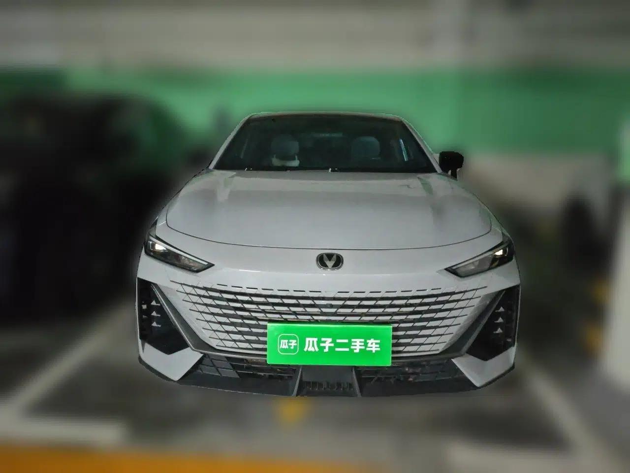CHANGAN UNI-V 2022 1.5T Prestige Version — миниатюра 2