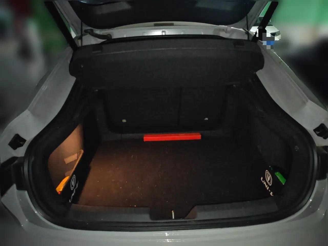 CHANGAN UNI-V 2022 1.5T Prestige Version — миниатюра 19