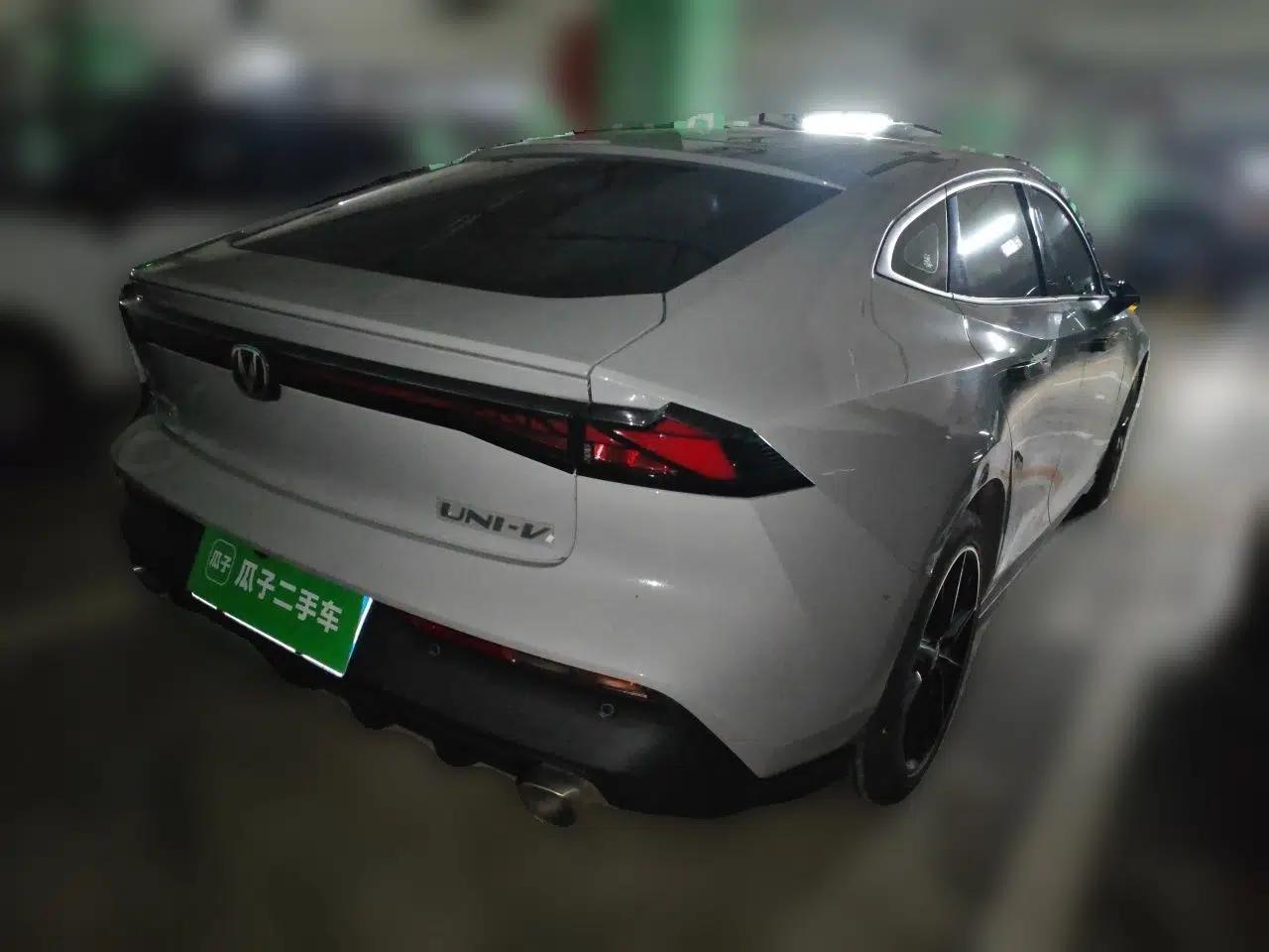 CHANGAN UNI-V 2022 1.5T Prestige Version — миниатюра 6