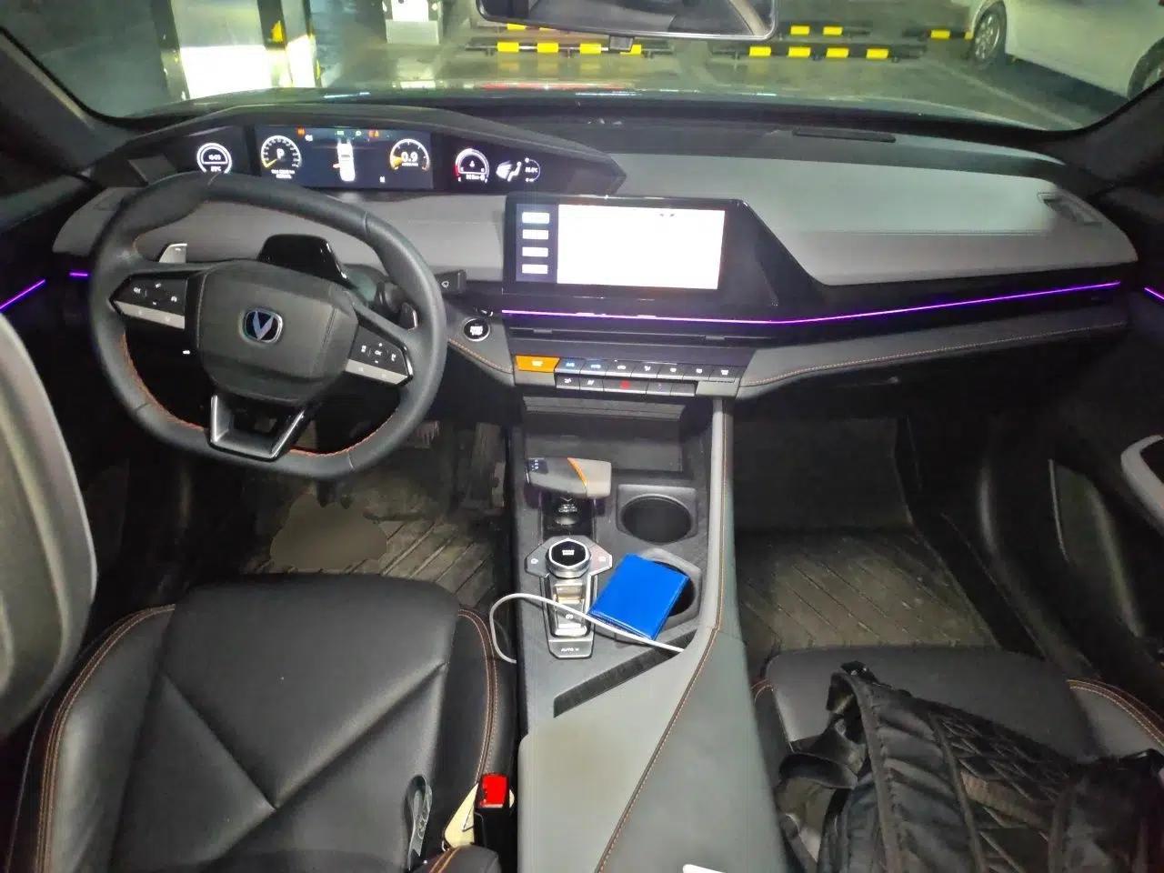 CHANGAN UNI-V 2022 1.5T Prestige Version — миниатюра 9