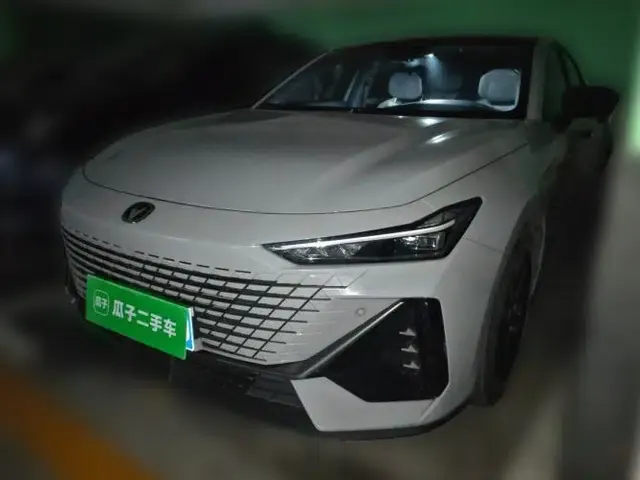 CHANGAN UNI-V 2022 1.5T Prestige Version